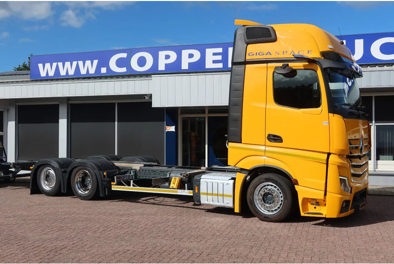 Camion transport containere/ Swap body Mercedes-Benz Actros 2642 LL Giga Space Wisselbare opbouw/chassis cabine + lift as: Foto 10