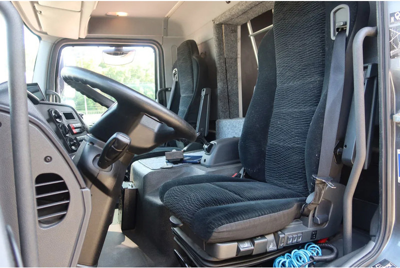 Mercedes-Benz Atego 816 L 3 Paarden/4 Ponies Nieuwe APK + nieuwe accu. - Camion transport cai: Foto 5 Mercedes-Benz Atego 816 L 3 Paarden/4 Ponies Nieuwe APK + nieuwe accu. - Camion transport cai: Foto 5