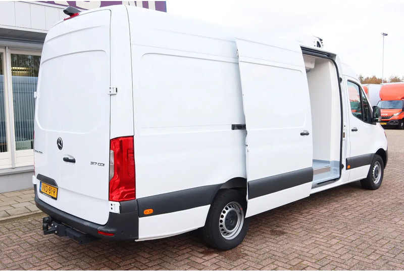 Mercedes-Benz Sprinter 317 L3 H2 Koel / Vries/ Verwarmen + 220 volt nachtaansluiting - Autoutilitară frigorifica: Foto 3 Mercedes-Benz Sprinter 317 L3 H2 Koel / Vries/ Verwarmen + 220 volt nachtaansluiting - Autoutilitară frigorifica: Foto 3