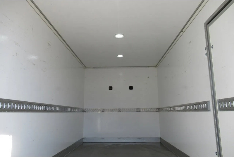 Renault Master Heating HEAVY DUTCH FLOWER TRUCK Euro 6 - Camion furgon: Foto 4 Renault Master Heating HEAVY DUTCH FLOWER TRUCK Euro 6 - Camion furgon: Foto 4