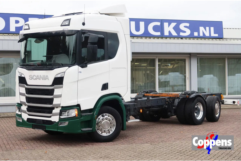 Scania R500 NGS 6x2 Chassis, Stuur lift as - Camion şasiu: Foto 1 Scania R500 NGS 6x2 Chassis, Stuur lift as - Camion şasiu: Foto 1