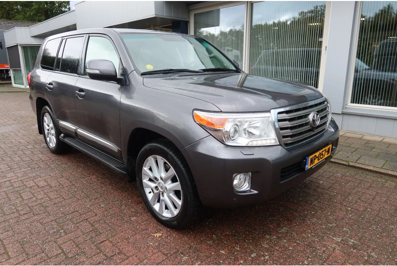 Toyota Land Cruiser V8 200 V8. 4.5D Executive. 7 Persoons. Luchtvering. Marge voertuig - Automobil: Foto 2 Toyota Land Cruiser V8 200 V8. 4.5D Executive. 7 Persoons. Luchtvering. Marge voertuig - Automobil: Foto 2