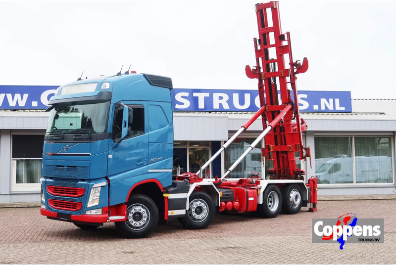 Volvo FH 460 Hooklift 8x2 Haakarm. 3x Steering axle - Camion cu sistem de cablu: Foto 1 Volvo FH 460 Hooklift 8x2 Haakarm. 3x Steering axle - Camion cu sistem de cablu: Foto 1