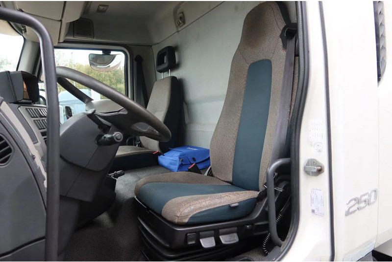 Volvo FL 250 Bak + Klep E6 - Camion furgon: Foto 5 Volvo FL 250 Bak + Klep E6 - Camion furgon: Foto 5