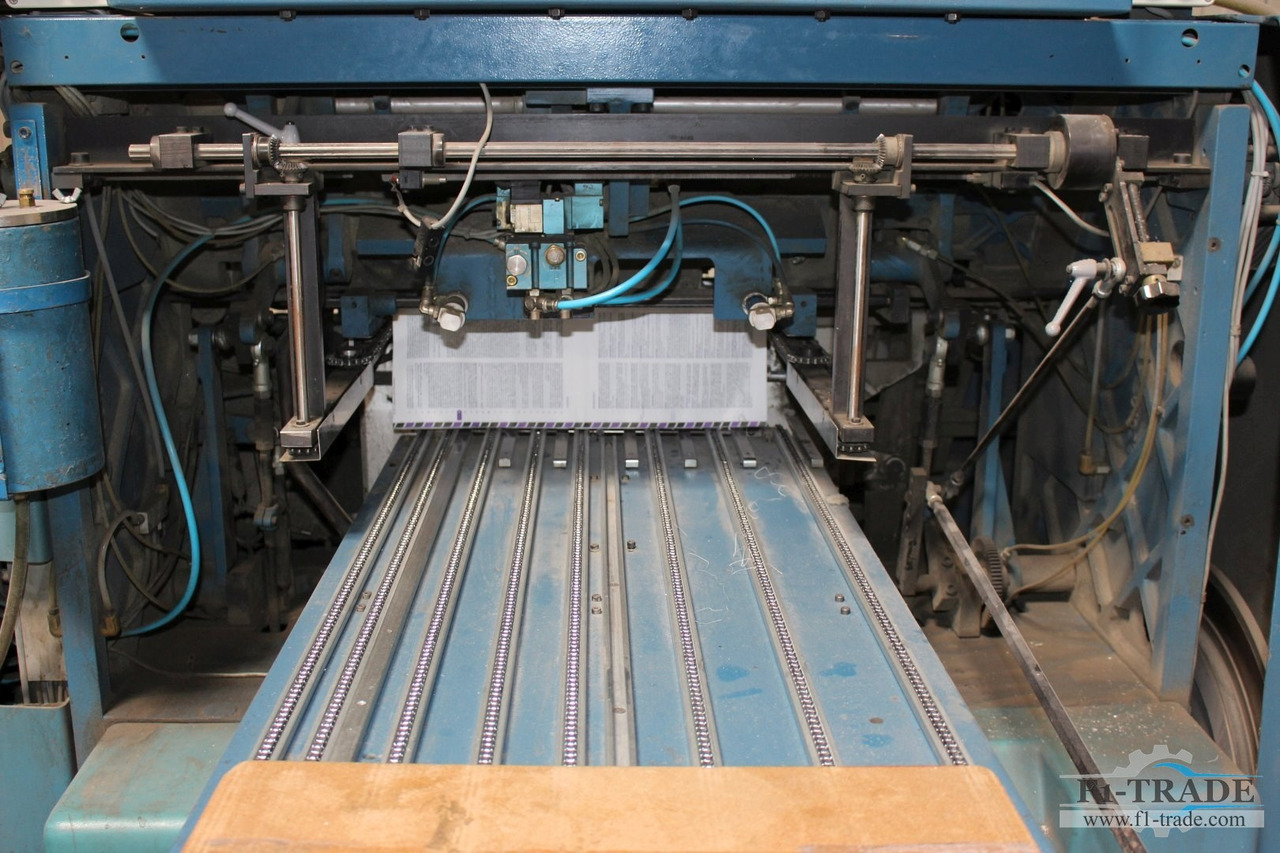 Smyth F 150 L - Mașină de îndosariat: Foto 4 Smyth F 150 L - Mașină de îndosariat: Foto 4