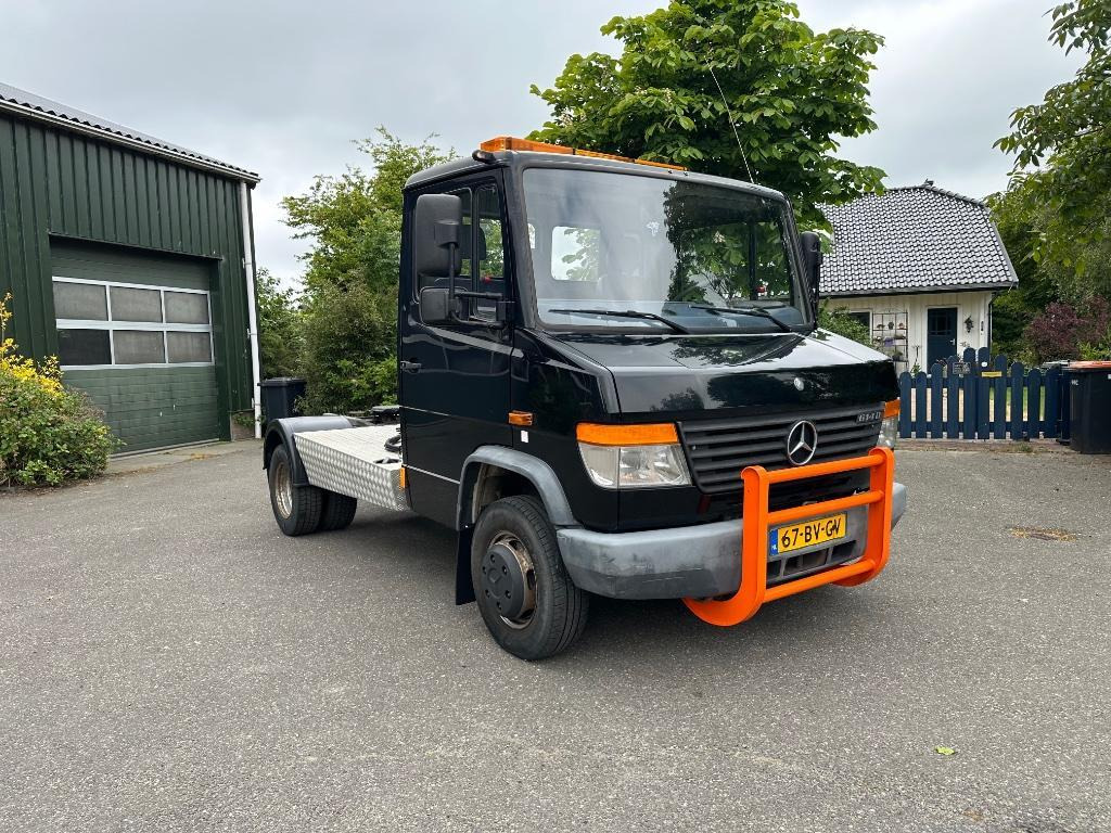Mercedes Vario 614 814 618 818 BE trekker combi combinatie - Cap tractoare BE: Foto 1 Mercedes Vario 614 814 618 818 BE trekker combi combinatie - Cap tractoare BE: Foto 1