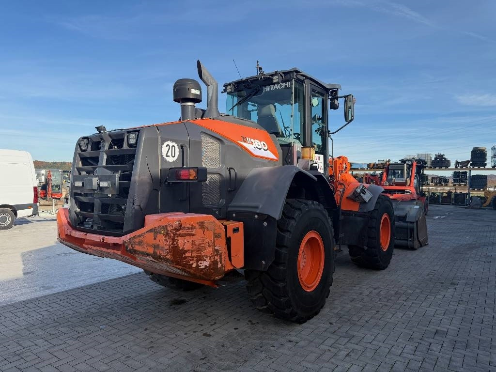 Hitachi ZW 180-6 - Încărcător frontal pe pneuri: Foto 5 Hitachi ZW 180-6 - Încărcător frontal pe pneuri: Foto 5