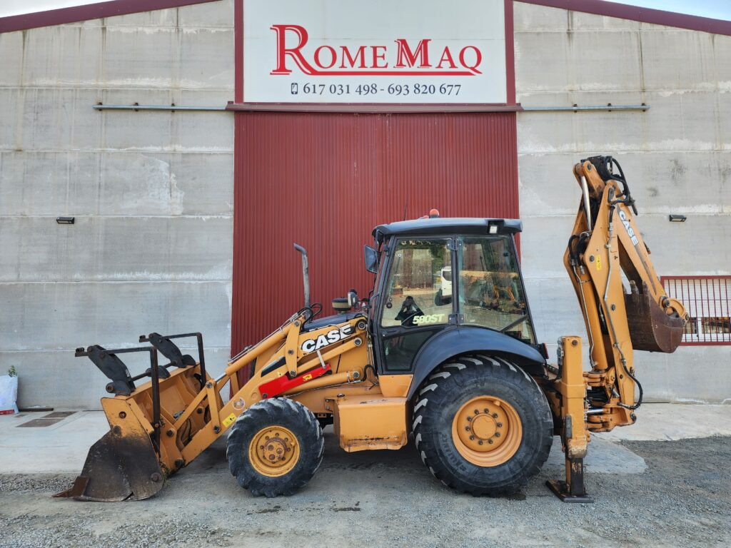 CASE 580ST - Buldoexcavator: Foto 1 CASE 580ST - Buldoexcavator: Foto 1