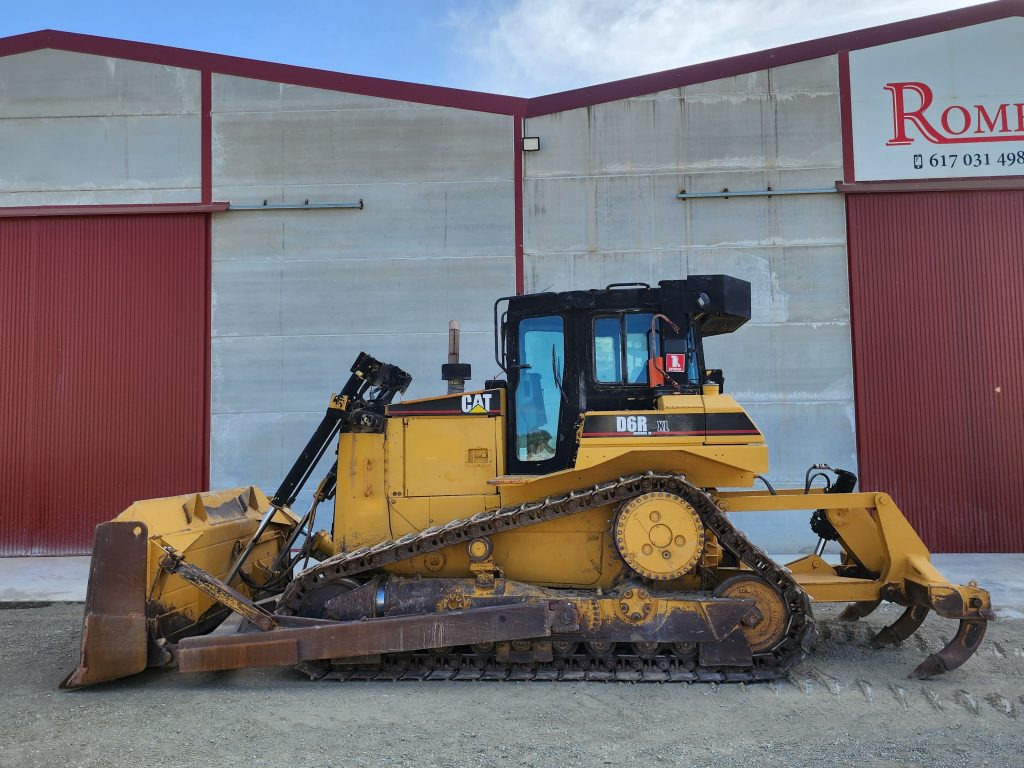 CAT D6R SERIE II - Buldozer: Foto 1 CAT D6R SERIE II - Buldozer: Foto 1