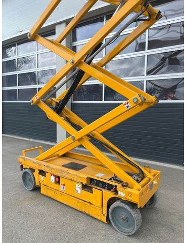 Haulotte Compact 8 - Scherenarbeitsbühne 8,2m, BJ 2014 - Platforma foarfeca: Foto 3 Haulotte Compact 8 - Scherenarbeitsbühne 8,2m, BJ 2014 - Platforma foarfeca: Foto 3