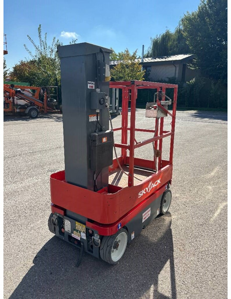 Skyjack SJ 16 6,75m Elektro Mastarbeitsbühne - Autopropulsată platformă: Foto 4 Skyjack SJ 16 6,75m Elektro Mastarbeitsbühne - Autopropulsată platformă: Foto 4