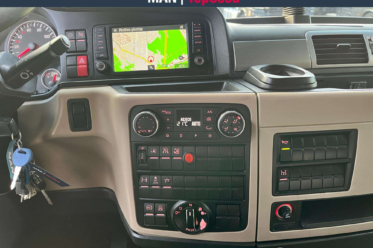 MAN 18.460 XLX cab Hidraulika (9312) - Cap tractor: Foto 5 MAN 18.460 XLX cab Hidraulika (9312) - Cap tractor: Foto 5