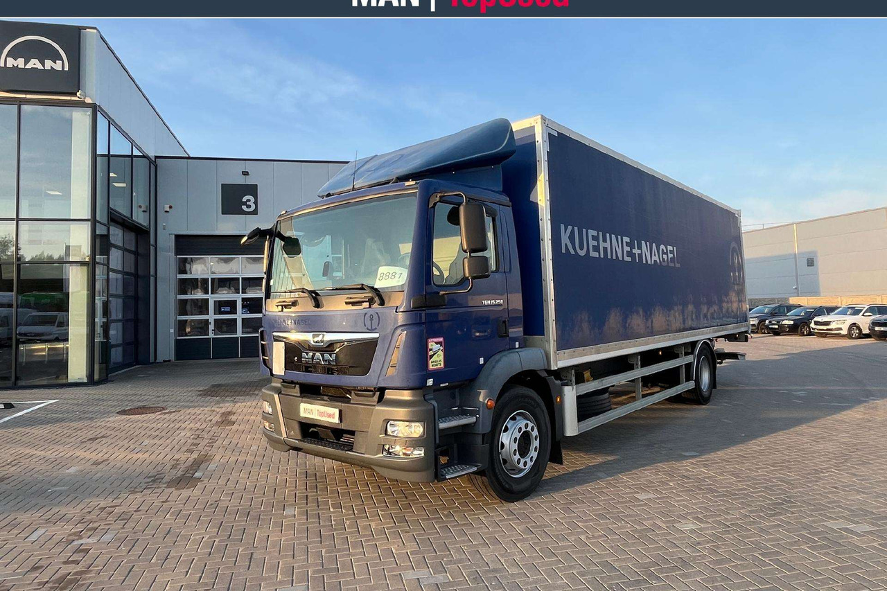 MAN 15.250 4X2 Liftas ADR AT (8881) - Camion furgon: Foto 1 MAN 15.250 4X2 Liftas ADR AT (8881) - Camion furgon: Foto 1