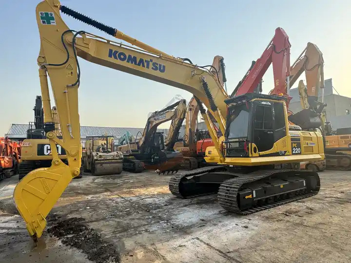 2020 Year Komastu Crawler Excavator Pc220-8 Pc220lc-8 In Excellent Condition,22ton Used Komatsu Excavator For Sale In Shanghai - Excavator pe şenile: Foto 3 2020 Year Komastu Crawler Excavator Pc220-8 Pc220lc-8 In Excellent Condition,22ton Used Komatsu Excavator For Sale In Shanghai - Excavator pe şenile: Foto 3