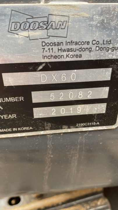 Awesome Performance Korea Imported Small Scale Used Doosan Dx60 Excavator in Shanghai - Excavator pe şenile: Foto 5 Awesome Performance Korea Imported Small Scale Used Doosan Dx60 Excavator in Shanghai - Excavator pe şenile: Foto 5