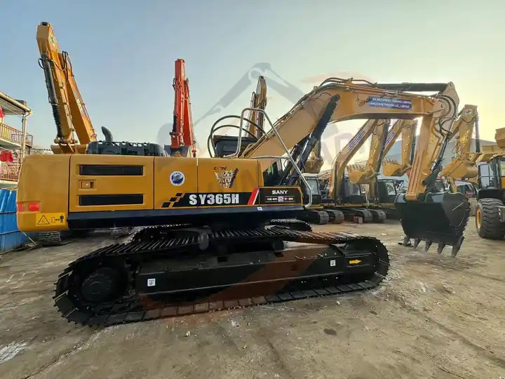 China Second hand Excavator Sany365 Used Hot Sale Cheap Chinese Hydraulic Crawler Excavator 90%new in stock for sale - Excavator pe şenile: Foto 2 China Second hand Excavator Sany365 Used Hot Sale Cheap Chinese Hydraulic Crawler Excavator 90%new in stock for sale - Excavator pe şenile: Foto 2