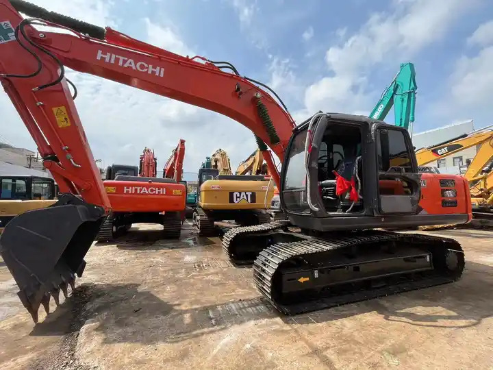 Excavator Excavadoras de segunda mano Hitachi Used excavator Hitachi ZX120 Japanese Hitachi second hand: Foto 6 Excavator Excavadoras de segunda mano Hitachi Used excavator Hitachi ZX120 Japanese Hitachi second hand: Foto 6