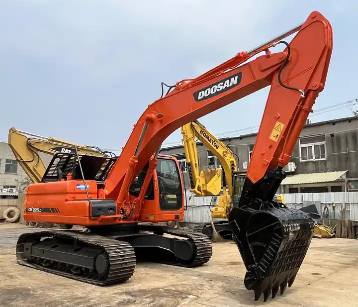 High Quality Korea Made 2019 Year Doosan Brand Dx225 Dx225lc Dx225lca Crawler Excavator - Excavator pe şenile: Foto 2 High Quality Korea Made 2019 Year Doosan Brand Dx225 Dx225lc Dx225lca Crawler Excavator - Excavator pe şenile: Foto 2