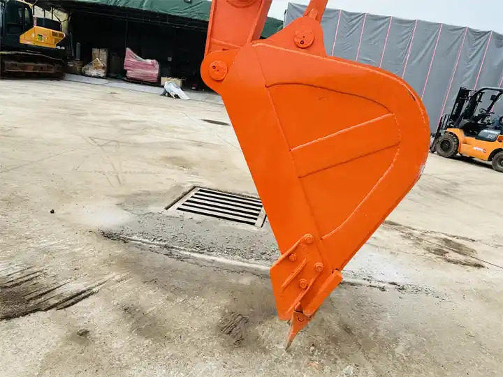 Japan Original 20t Excavator Hitachi Zx200-3g Zx200 Crawler Excavator With 6bg1 Engine Hitachi Excavator - Excavator pe şenile: Foto 4 Japan Original 20t Excavator Hitachi Zx200-3g Zx200 Crawler Excavator With 6bg1 Engine Hitachi Excavator - Excavator pe şenile: Foto 4