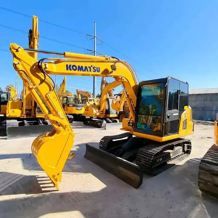 Japan Second Hand Used Hydraulic Crawler Excavator PC55 PC60 PC35 PC120 Digger Komatsu PC60-7 Excavator - Excavator: Foto 1 Japan Second Hand Used Hydraulic Crawler Excavator PC55 PC60 PC35 PC120 Digger Komatsu PC60-7 Excavator - Excavator: Foto 1