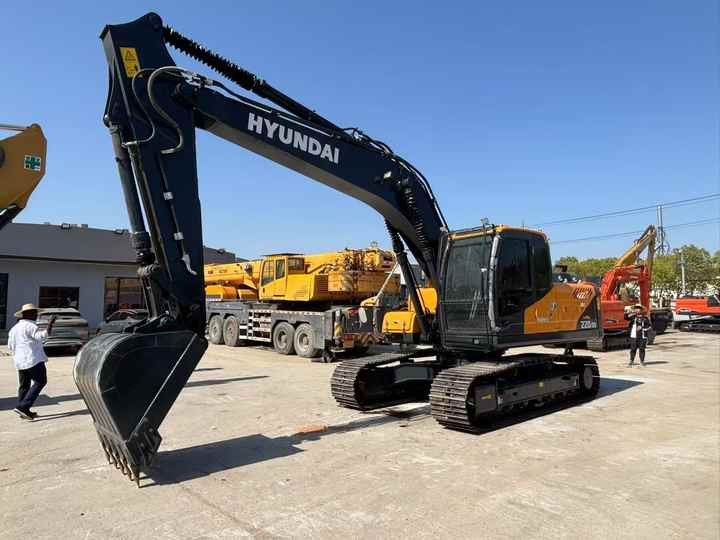 Korea Original Used Hyundai 220LC-9S Excavator Used Robex Hyundai 220 Excavator 220LC-9S Used Excavators for Sale - Excavator: Foto 5 Korea Original Used Hyundai 220LC-9S Excavator Used Robex Hyundai 220 Excavator 220LC-9S Used Excavators for Sale - Excavator: Foto 5