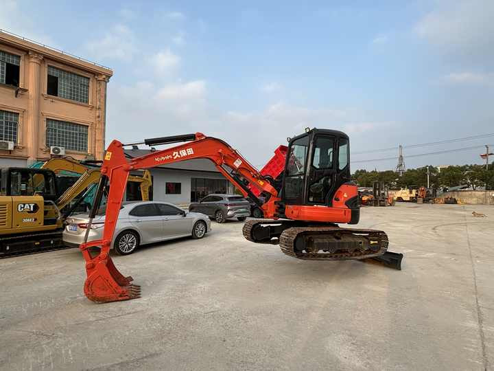 Original Japan 8ton Mini Excavator Kubota Mini Digger Used Excavator Mini Kubota Kx155 Kx165 Kx161 Kx183 - Excavator pe şenile: Foto 2 Original Japan 8ton Mini Excavator Kubota Mini Digger Used Excavator Mini Kubota Kx155 Kx165 Kx161 Kx183 - Excavator pe şenile: Foto 2