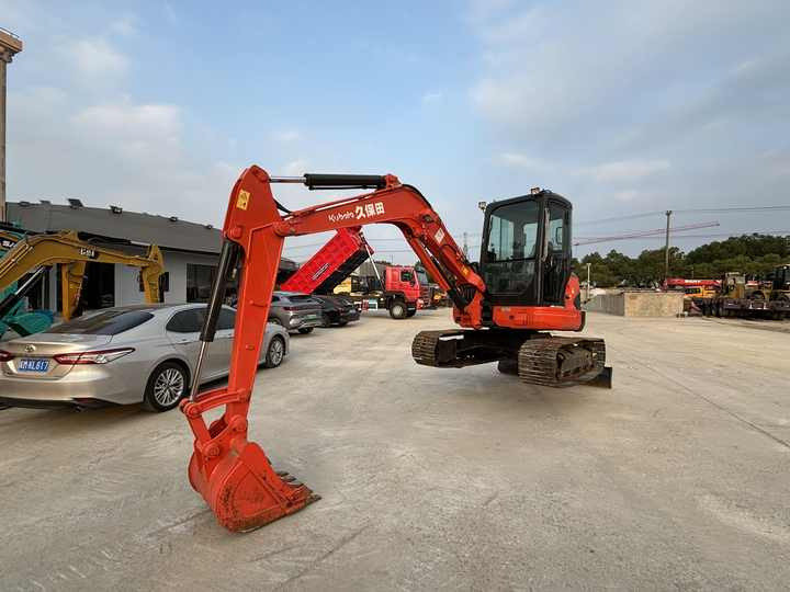 Original Japan Used Kubota KX155 Excavator 6 Ton Kubota KX161 155 165 Mini Digger Small Second Hand Swing Boom Excavator - Excavator pe şenile: Foto 2 Original Japan Used Kubota KX155 Excavator 6 Ton Kubota KX161 155 165 Mini Digger Small Second Hand Swing Boom Excavator - Excavator pe şenile: Foto 2