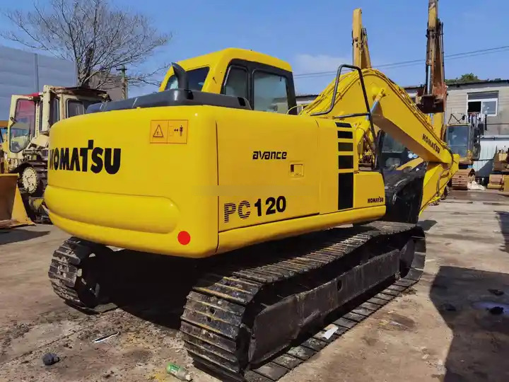 Original Well-Maintained Komatsu PC120-6 Used Excavator for Sale - Excavator pe şenile: Foto 5 Original Well-Maintained Komatsu PC120-6 Used Excavator for Sale - Excavator pe şenile: Foto 5