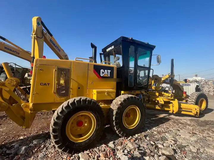 Second hand Caterpillar motor Grader CAT 140K for sale, used CAT 140G 140H 140K in good condition - Autogreder: Foto 2 Second hand Caterpillar motor Grader CAT 140K for sale, used CAT 140G 140H 140K in good condition - Autogreder: Foto 2