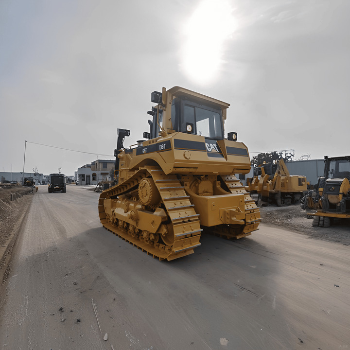 USED D8T CAT Bulldozer Price D8R Used Caterpillar Bulldozer crawler bulldozer made in brazil - Buldozer: Foto 1 USED D8T CAT Bulldozer Price D8R Used Caterpillar Bulldozer crawler bulldozer made in brazil - Buldozer: Foto 1