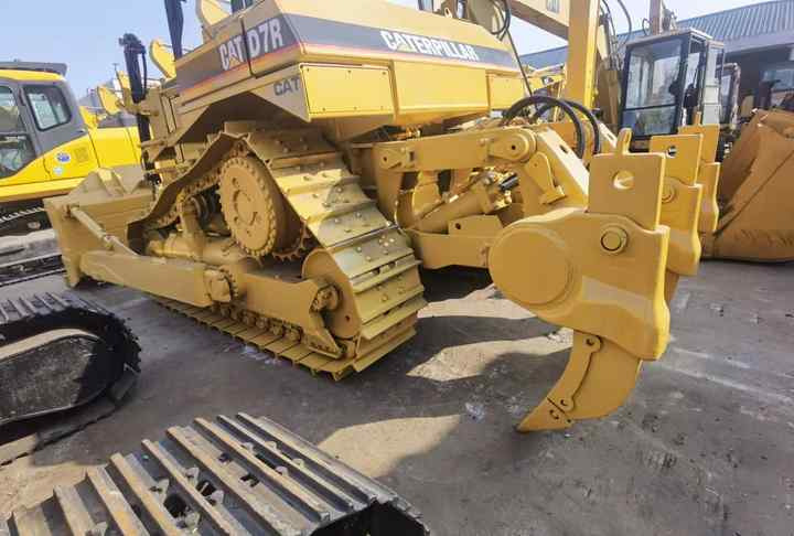Used Bulldozers  CAT D7R D8R with  low price  in  Low Working Hour - Buldozer: Foto 5 Used Bulldozers  CAT D7R D8R with  low price  in  Low Working Hour - Buldozer: Foto 5
