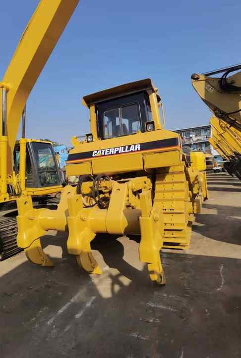 Used Bulldozers  CAT D7R D8R with  low price  in  Low Working Hour - Buldozer: Foto 4 Used Bulldozers  CAT D7R D8R with  low price  in  Low Working Hour - Buldozer: Foto 4