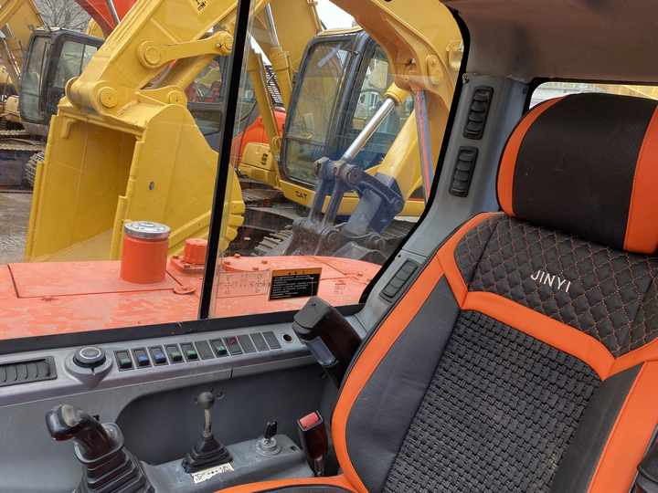 Used excavator doosan dx60 excavators earth-moving machinery doosan dx60 dx80 dx75 dx225 for sale - Excavator pe şenile: Foto 5 Used excavator doosan dx60 excavators earth-moving machinery doosan dx60 dx80 dx75 dx225 for sale - Excavator pe şenile: Foto 5