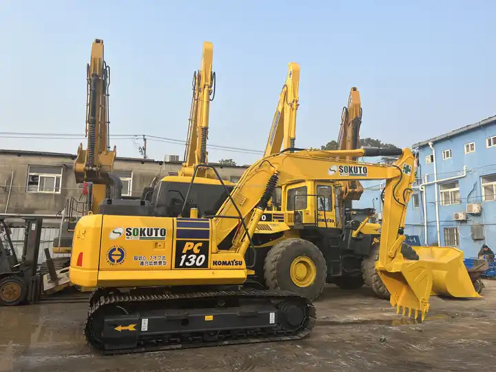 Well-Maintained japan original low hourS used Komatsu PC130-7 excavator for hot sale - Excavator pe şenile: Foto 4 Well-Maintained japan original low hourS used Komatsu PC130-7 excavator for hot sale - Excavator pe şenile: Foto 4