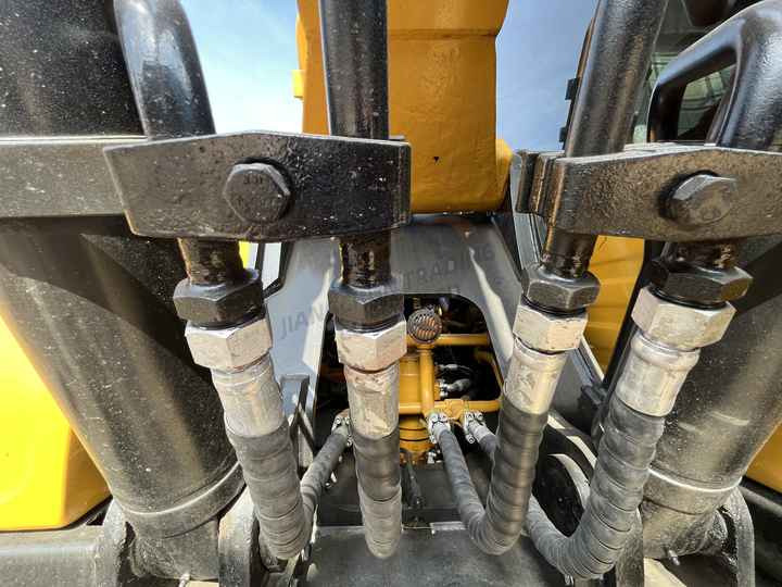 Sany 215 brand new excavator China cheap used SANY sy 215 Excavator SANY SY215c crawler excavators for sale - Excavator pe şenile: Foto 4 Sany 215 brand new excavator China cheap used SANY sy 215 Excavator SANY SY215c crawler excavators for sale - Excavator pe şenile: Foto 4