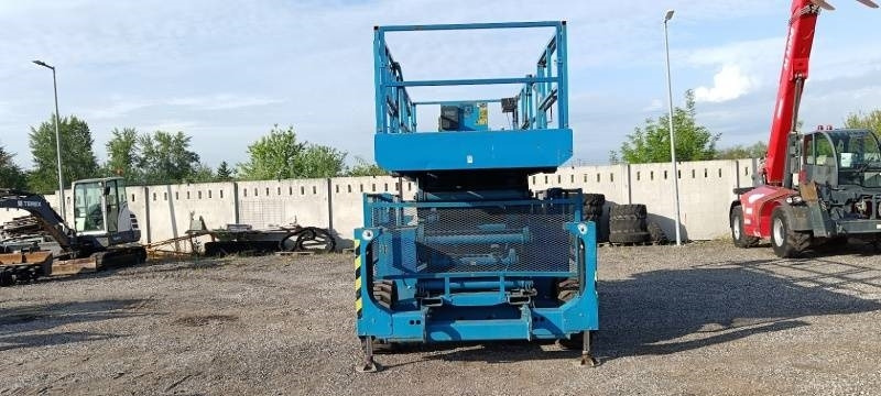 Genie GS5390 - 18m - 4x4 - Diesel - Platforma foarfeca: Foto 3 Genie GS5390 - 18m - 4x4 - Diesel - Platforma foarfeca: Foto 3
