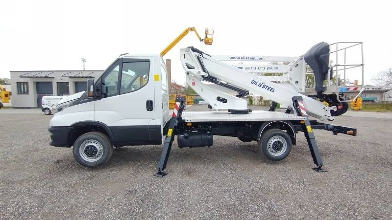Iveco Daily Oil&Steel Snake 2010 Plus - 20 m - 250 kg - Camion cu nacela: Foto 3 Iveco Daily Oil&Steel Snake 2010 Plus - 20 m - 250 kg - Camion cu nacela: Foto 3