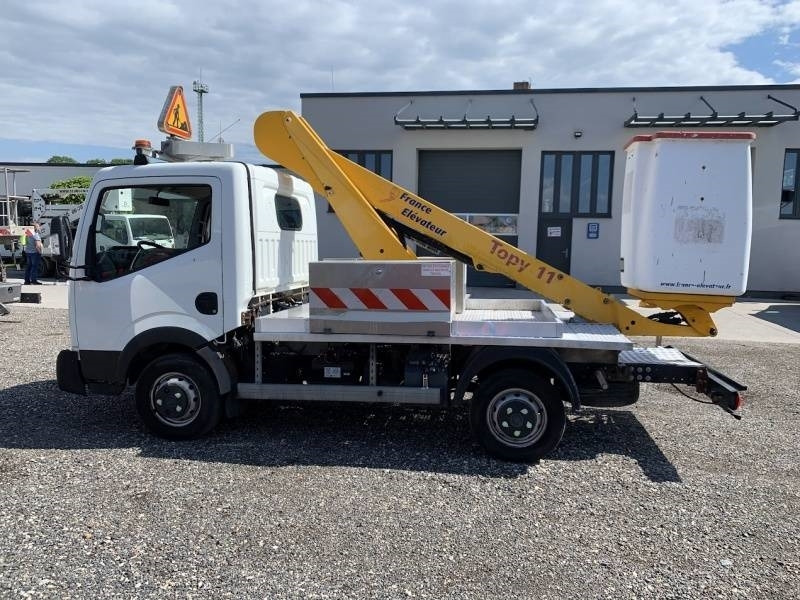 Nissan Cabstar France Elevateur Topy 11 - 11 m - Camion cu nacela: Foto 5 Nissan Cabstar France Elevateur Topy 11 - 11 m - Camion cu nacela: Foto 5
