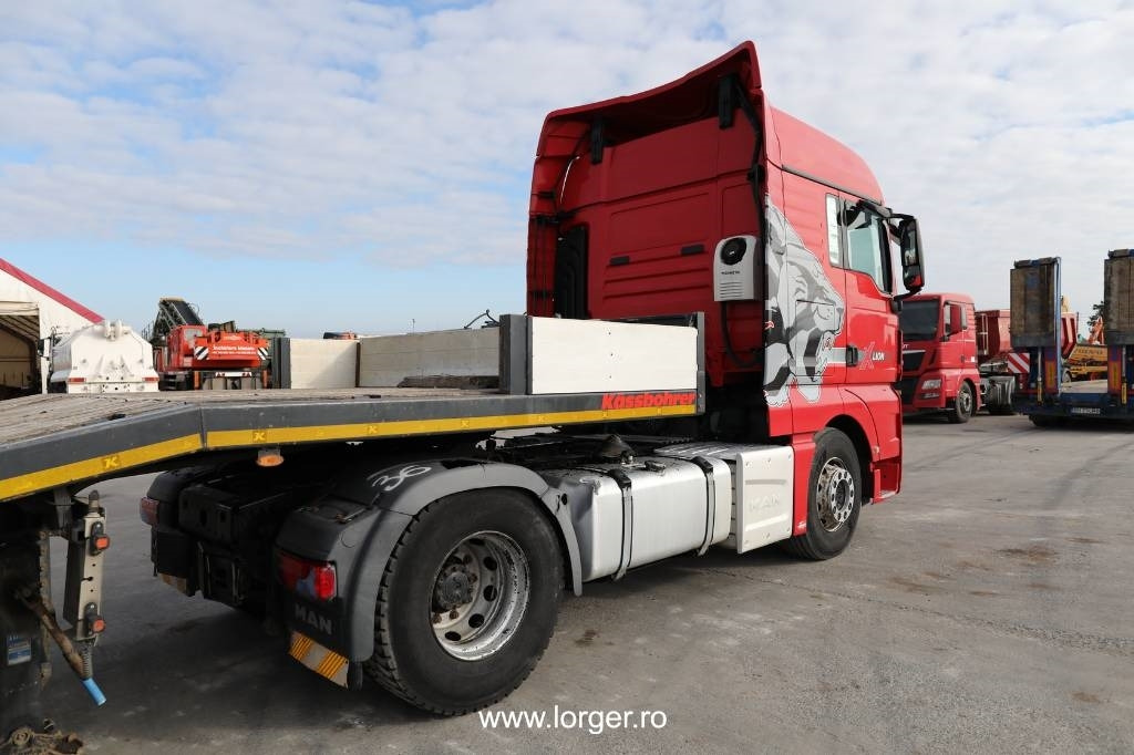 MAN TGX 18.500 4x2 + Trailer Kässbohrer LB3E Lowbed - Cap tractor: Foto 3 MAN TGX 18.500 4x2 + Trailer Kässbohrer LB3E Lowbed - Cap tractor: Foto 3