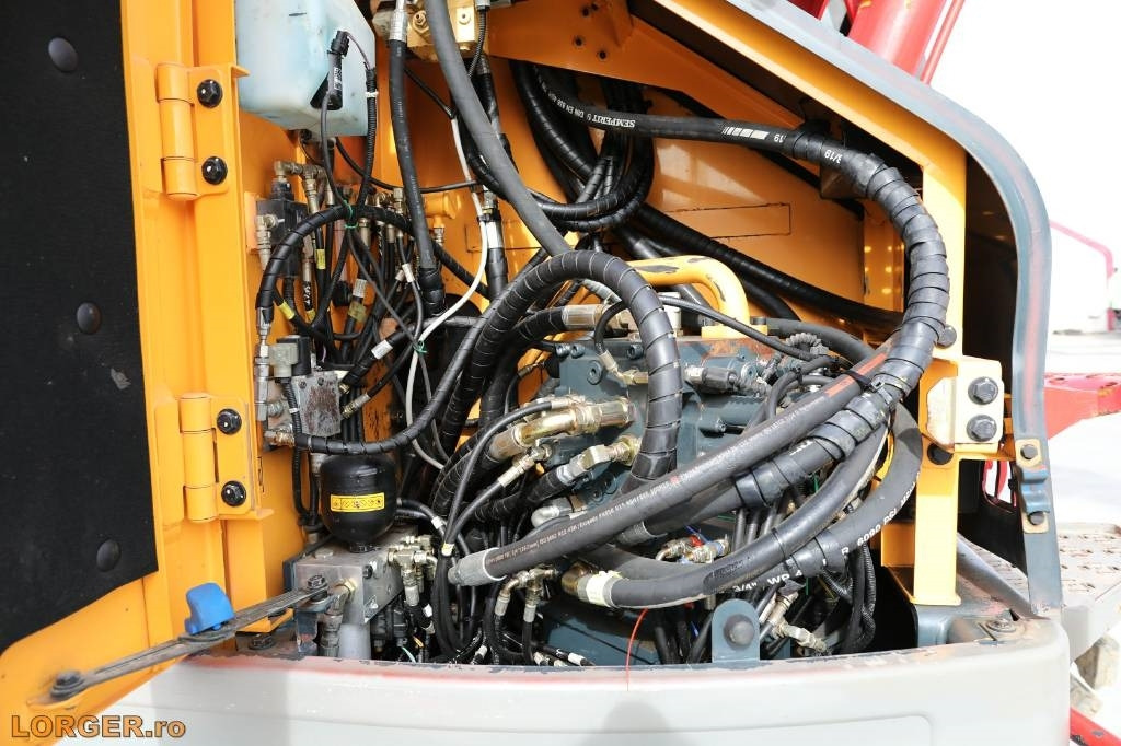 Excavator pe şenile Hyundai Robex 145 LCR: Foto 9 Excavator pe şenile Hyundai Robex 145 LCR: Foto 9
