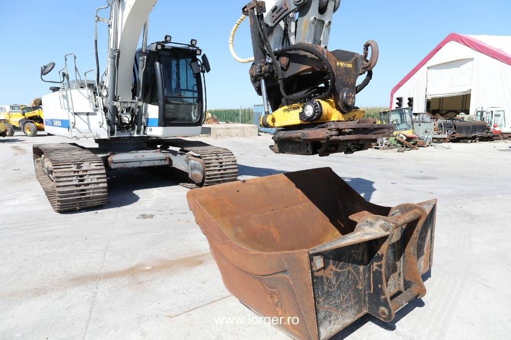 Excavator pe şenile Liebherr R 924 WLC + Engcon Tiltrotator: Foto 9