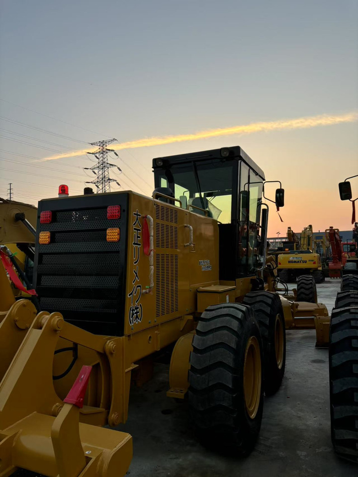 CATERPILLAR 140K - Utilaje constructii: Foto 4 CATERPILLAR 140K - Utilaje constructii: Foto 4