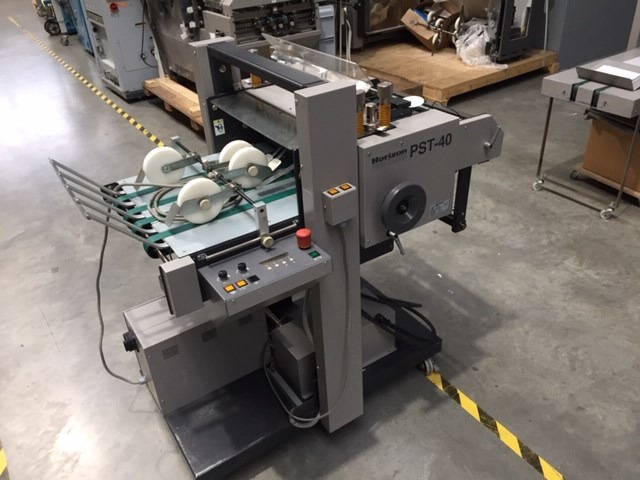 Horizon PST-40 - Mașină de pliat: Foto 1 Horizon PST-40 - Mașină de pliat: Foto 1