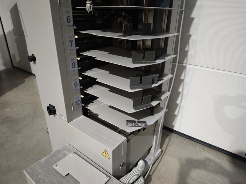 Horizon VAC-100 m | collator | 10 stations - Mașină de tipar: Foto 2 Horizon VAC-100 m | collator | 10 stations - Mașină de tipar: Foto 2