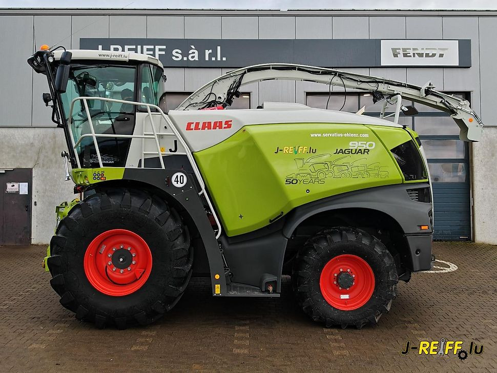 J.Reiff Sarl
Herr Stefan Neukirch - 77 Z.I in den - Combină de Recoltat Furaj: Foto 1 J.Reiff Sarl
Herr Stefan Neukirch - 77 Z.I in den - Combină de Recoltat Furaj: Foto 1