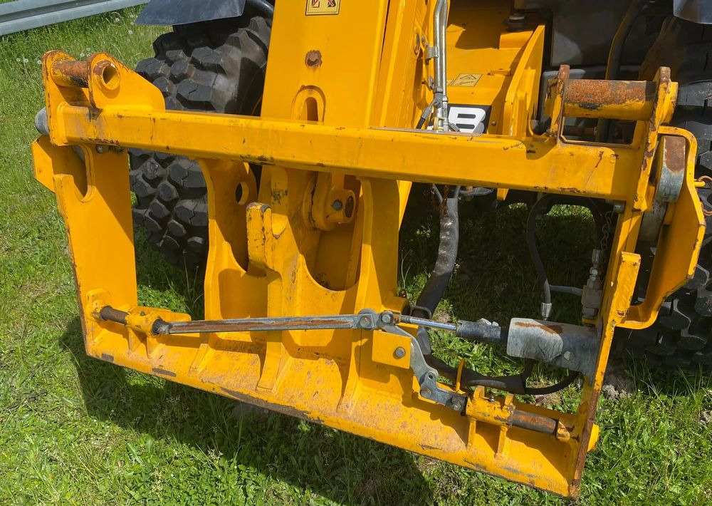 JCB 541-70 Agri Plus - Stivuitor telescopic: Foto 2 JCB 541-70 Agri Plus - Stivuitor telescopic: Foto 2