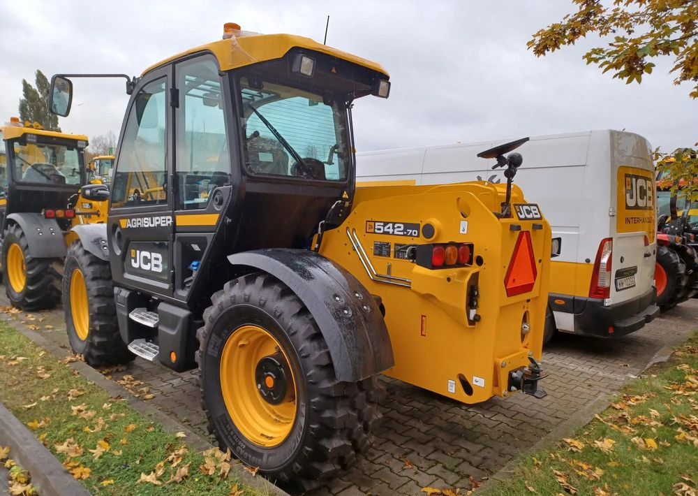 JCB 542-70 Agri Super - Stivuitor telescopic: Foto 3 JCB 542-70 Agri Super - Stivuitor telescopic: Foto 3