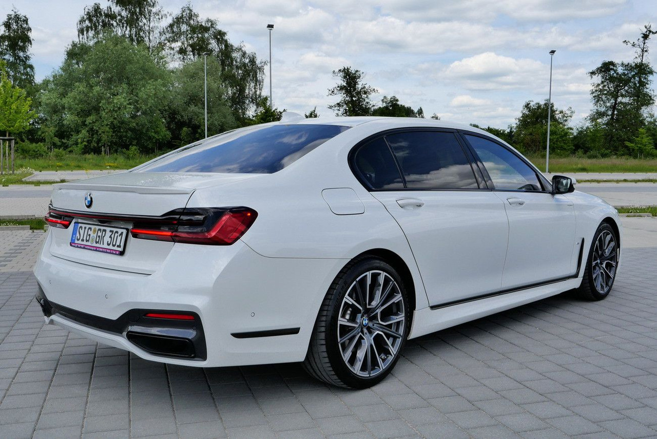 BMW 730Ld XDRIVE /VOLL/REAR ENTERT. /LANGSTRECKE 48V - Berlină/ Sedan: Foto 4 BMW 730Ld XDRIVE /VOLL/REAR ENTERT. /LANGSTRECKE 48V - Berlină/ Sedan: Foto 4