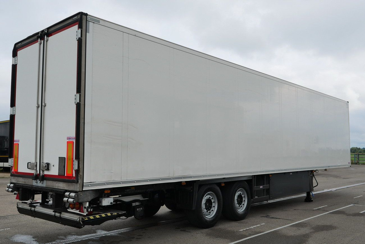 Schmitz Cargobull SKO 18 /BI TEMP / LBW BÄR / FP45 /VECTOR 1950 MT - Semiremorcă frigider: Foto 2 Schmitz Cargobull SKO 18 /BI TEMP / LBW BÄR / FP45 /VECTOR 1950 MT - Semiremorcă frigider: Foto 2