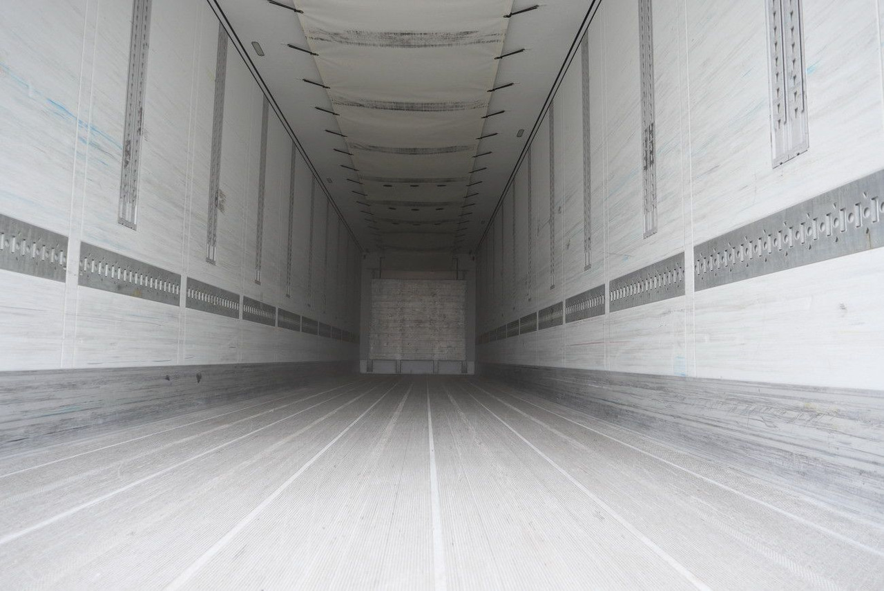 Semiremorcă frigider Schmitz Cargobull SKO 24/DOPPELSTOCK BLUMEN TK A500 DRP FP 45: Foto 21 Semiremorcă frigider Schmitz Cargobull SKO 24/DOPPELSTOCK BLUMEN TK A500 DRP FP 45: Foto 21